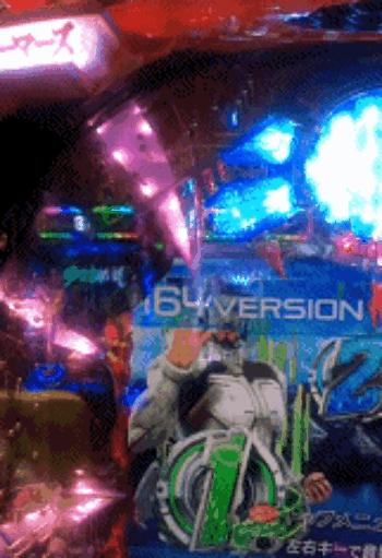 为了在赌博机上看动漫，日本人把*裤底**都*哈梭**没了