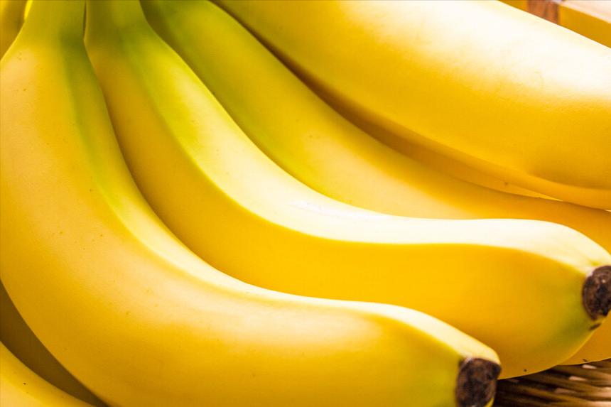 香蕉的买法和技巧,买香蕉时挑弯的还是直的好水果