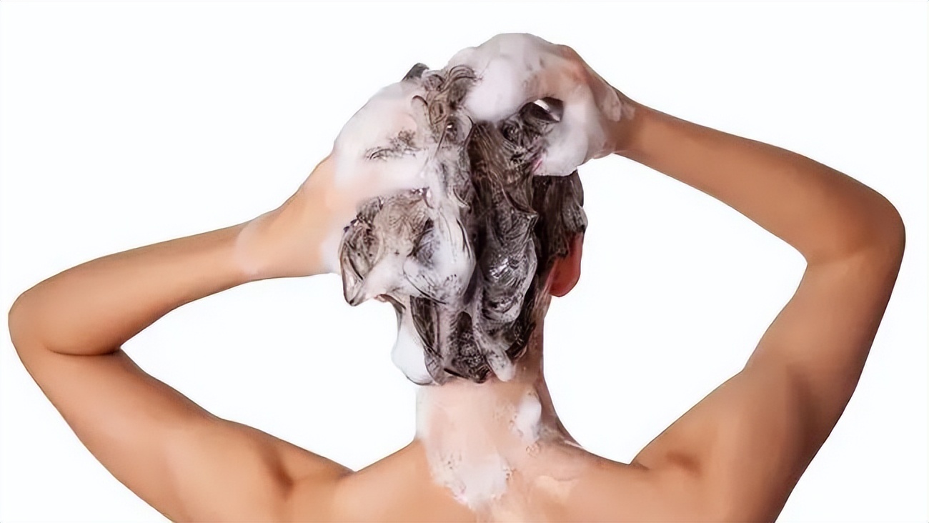 头皮屑特别多你该怎么治,头皮屑多有什么解决方法吗