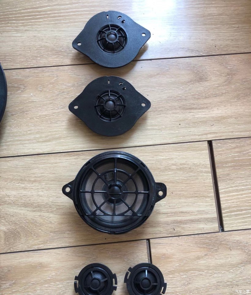 奥迪A4音响系统解析，无损音响改装喇叭更换教程