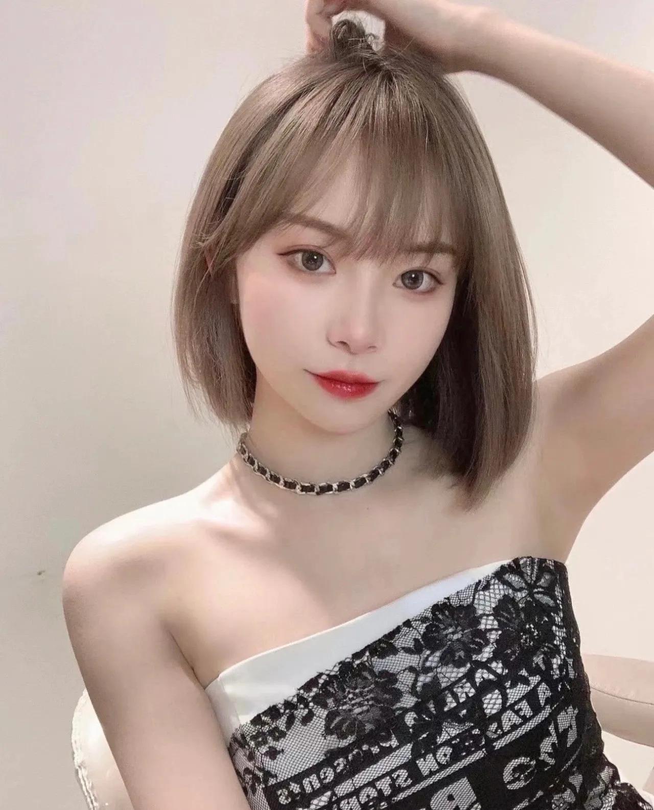 前额窄适合的发型推荐抖音,厚头发适合剪抖音流行发型吗