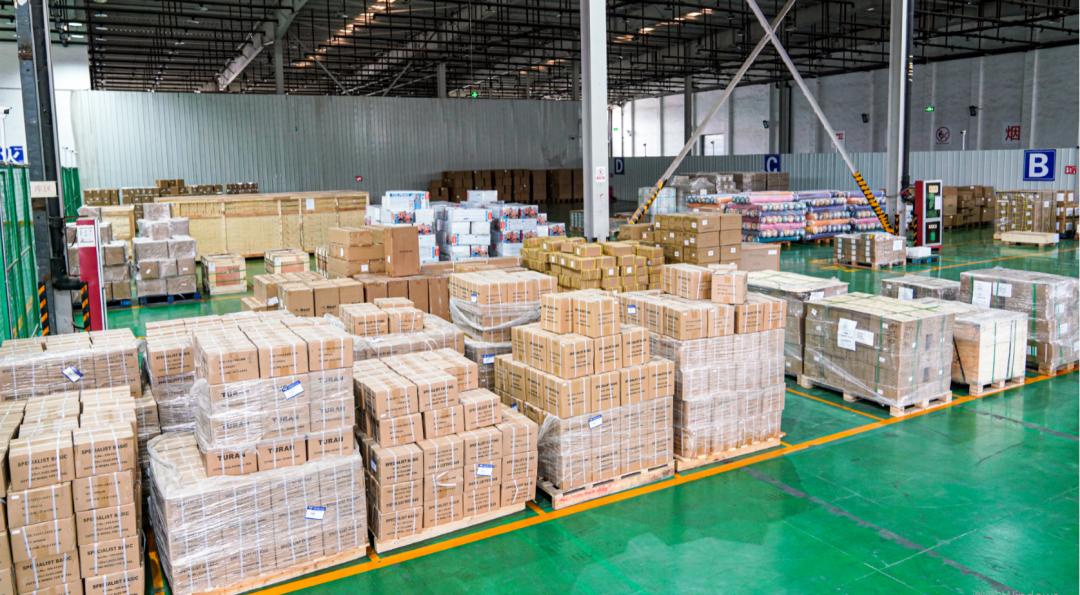 长安号中欧班列西安港务区,西安中欧班列长安号