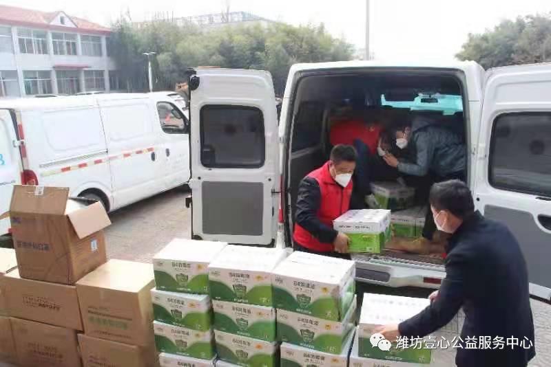 抗击疫情他们步履不息,抗击疫情他们义无反顾