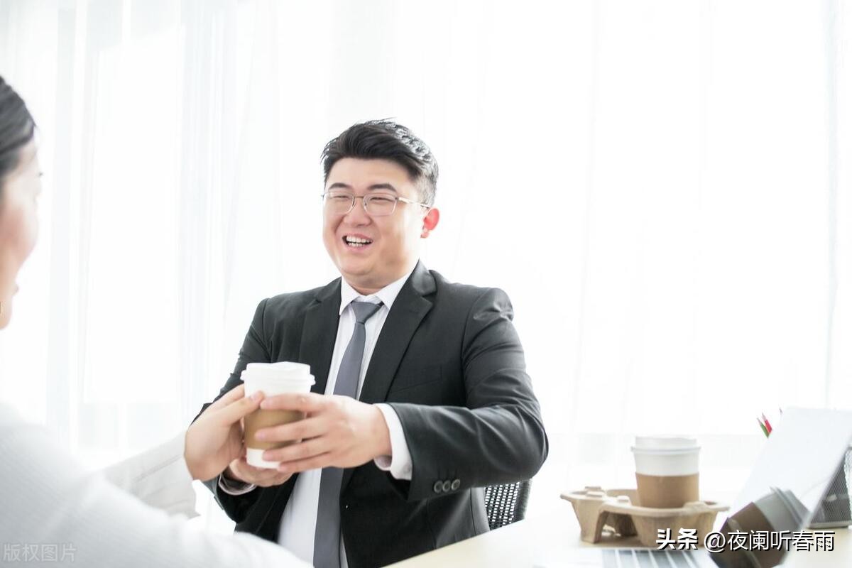 朋友喝醉了不在身旁怎么办,朋友喝醉酒了不肯睡觉怎么办