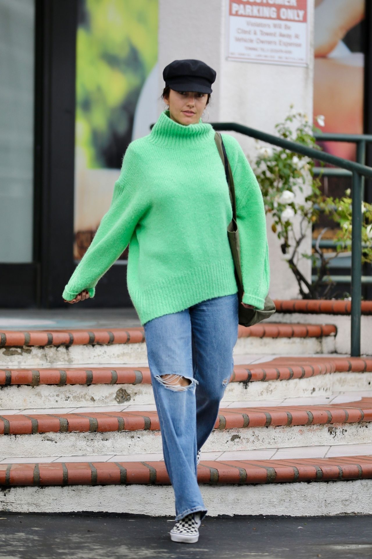 欧美时尚明星街拍视频,最新欧美明星街拍冬款