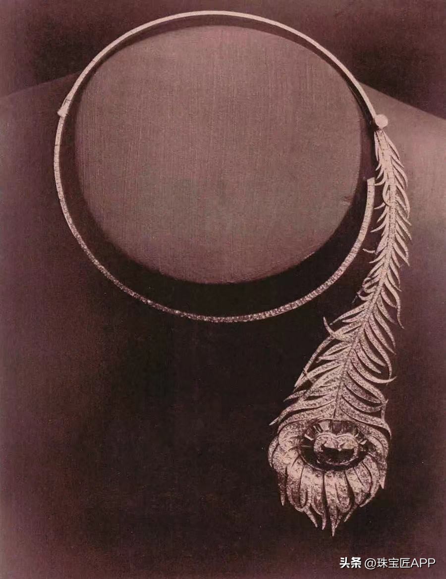 宝诗龙问号项链周冬雨,宝诗龙孔雀问号项链