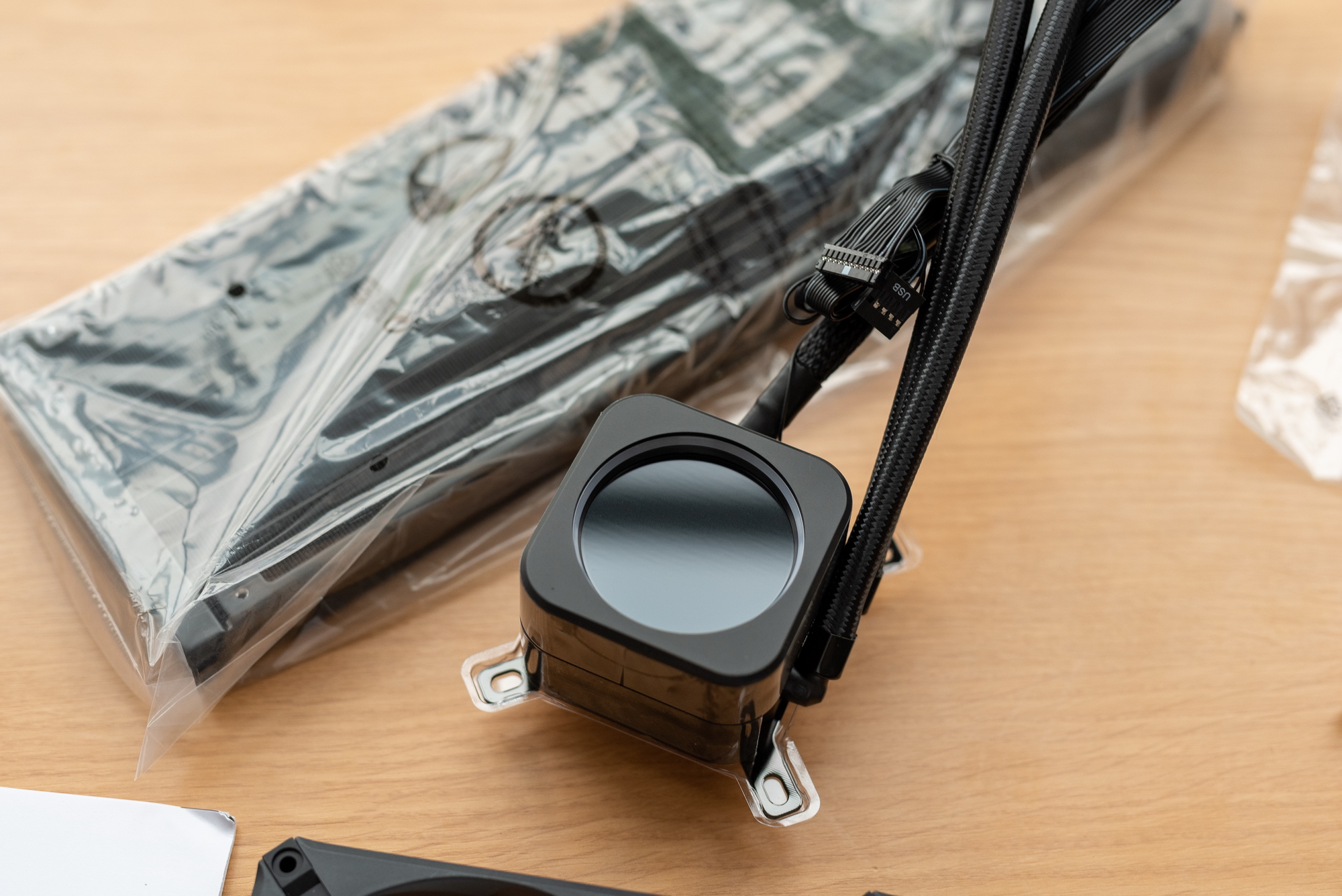 z690hero装win10,海盗船主机780t