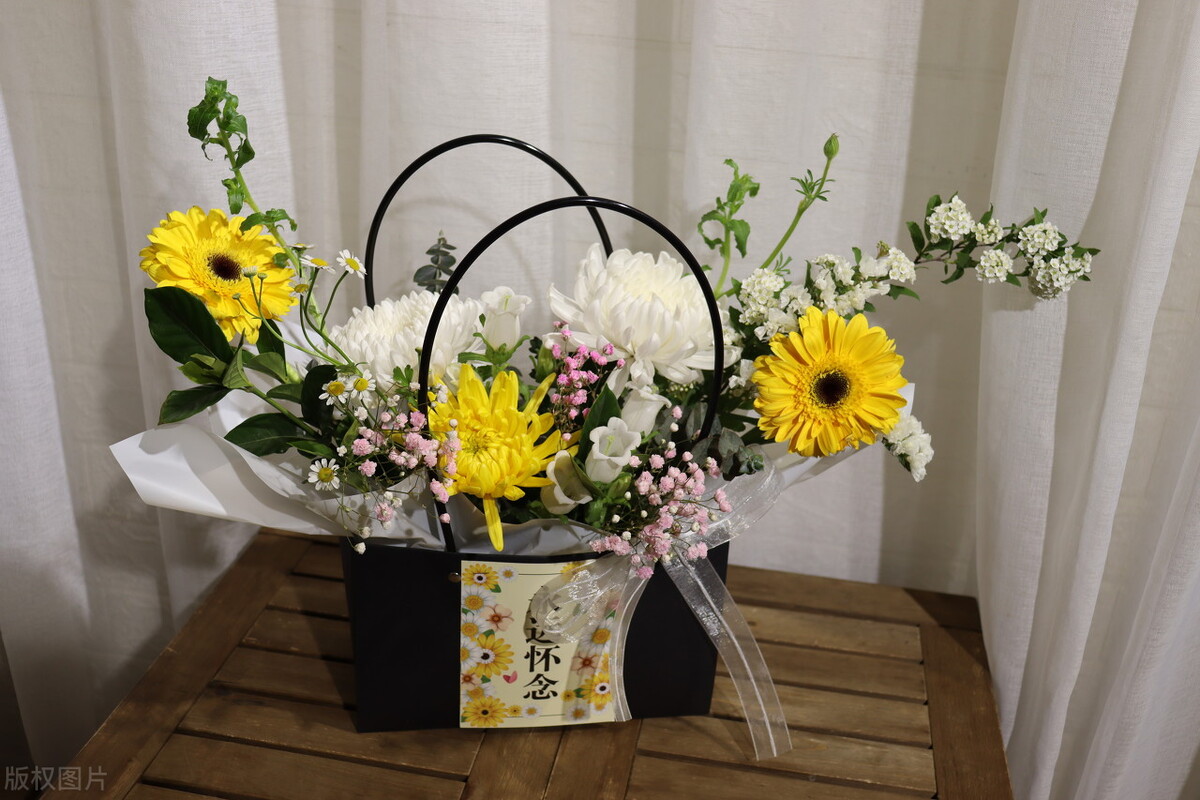 小学生清明节缅怀先人的句子,清明节是中华文化的传承