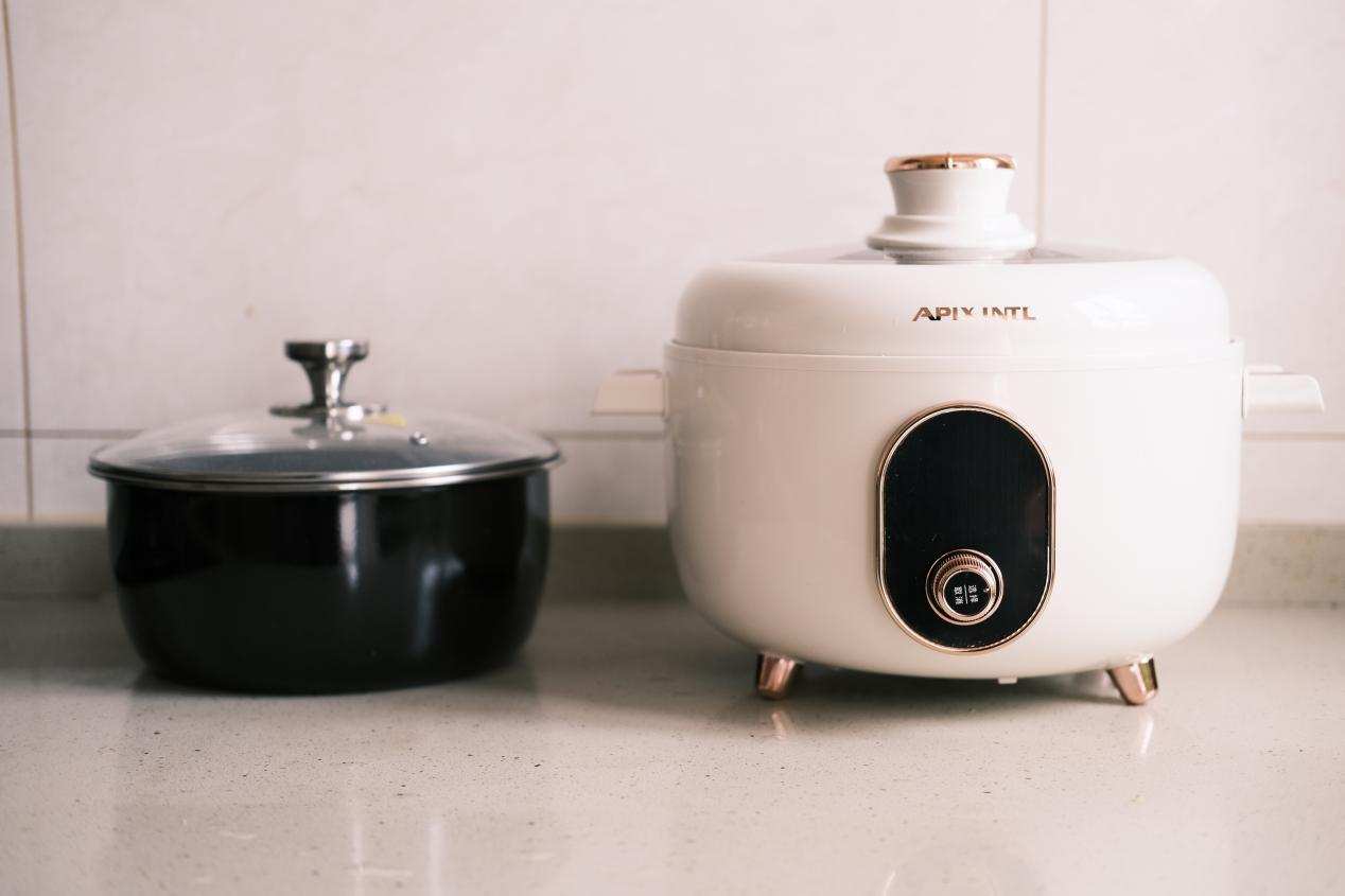 电火锅、电饭锅、电压力锅三合一，乐享多用，安本素电压力锅体验