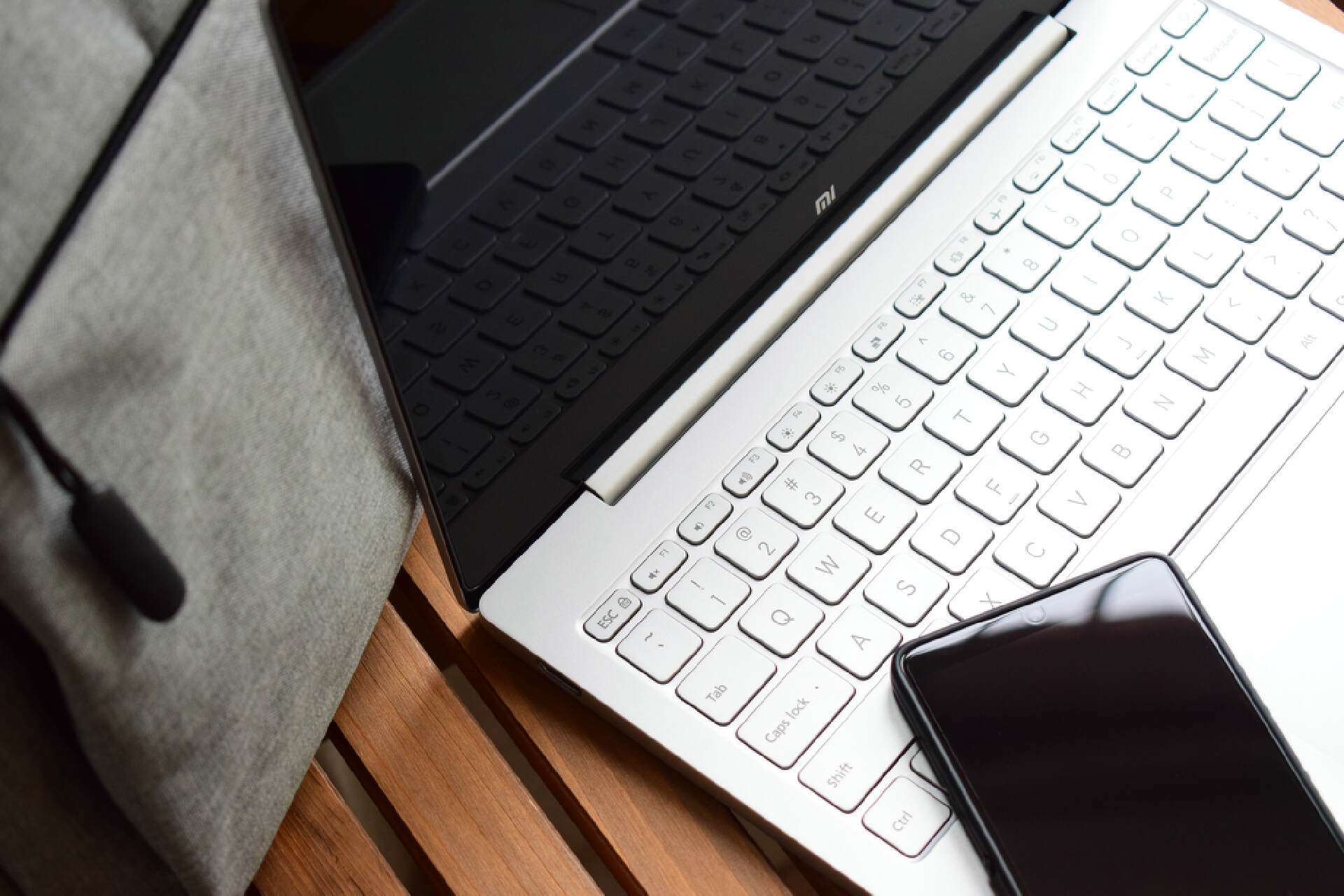 羽博充电宝10000评测,羽博66w快充线评测