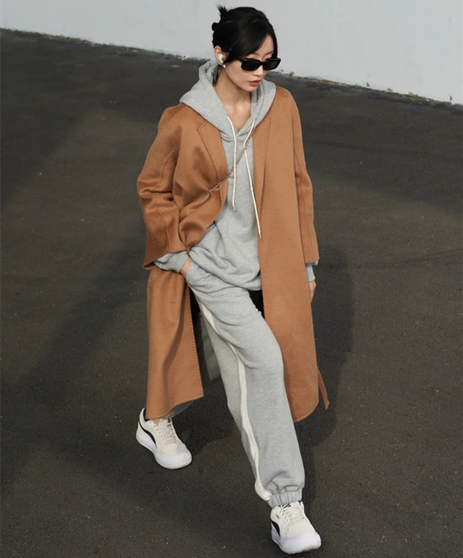 大衣卫衣叠穿怎么搭配好看,大衣卫衣叠穿搭配