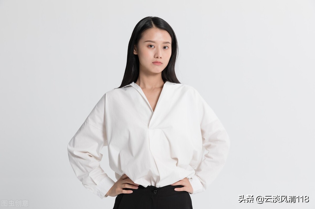 生活不易给了我太多的压力和无奈,生活不易来自一个小男孩的关爱