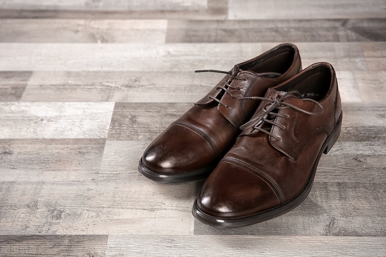 如何辨别人造皮革和真皮,怎么分辨人造皮革和真皮