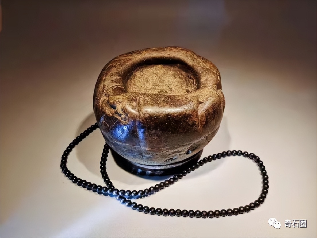 “带窝窝的石头”入围作品展播