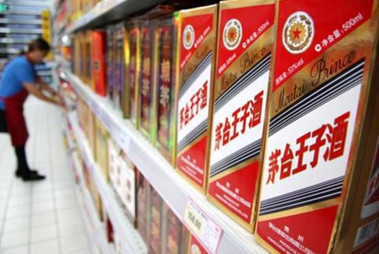 烟酒店一年利润三四十万,烟酒店没有人进店是怎么盈利的