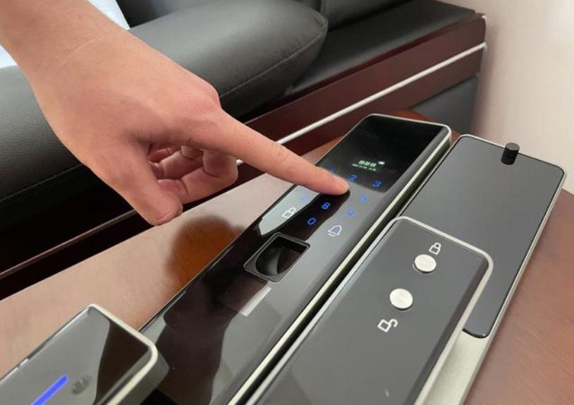 指静脉锁和指纹锁哪个更安全方便,指静脉指纹锁评测