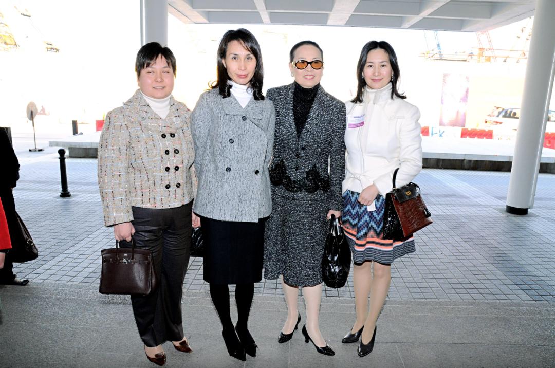 蓝琼缨因为什么去世,赌王二太蓝琼缨传奇的一生