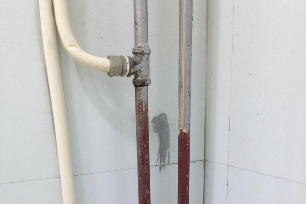 暖气片不热怎么确定是管堵了,暖气片不热检查