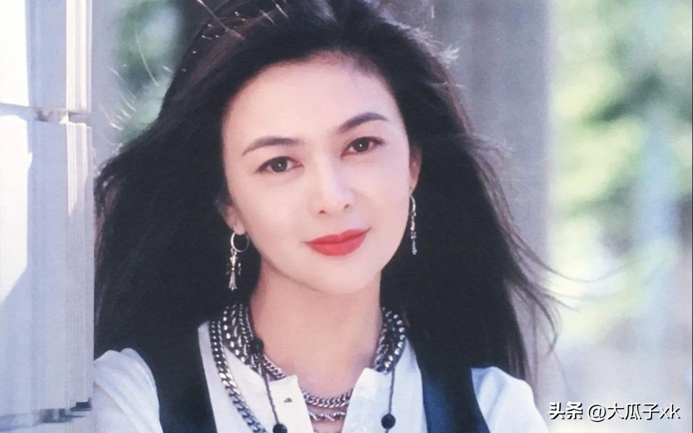 90年代年轻时的颜值巅峰女神,惊艳全球的十二位神颜美女