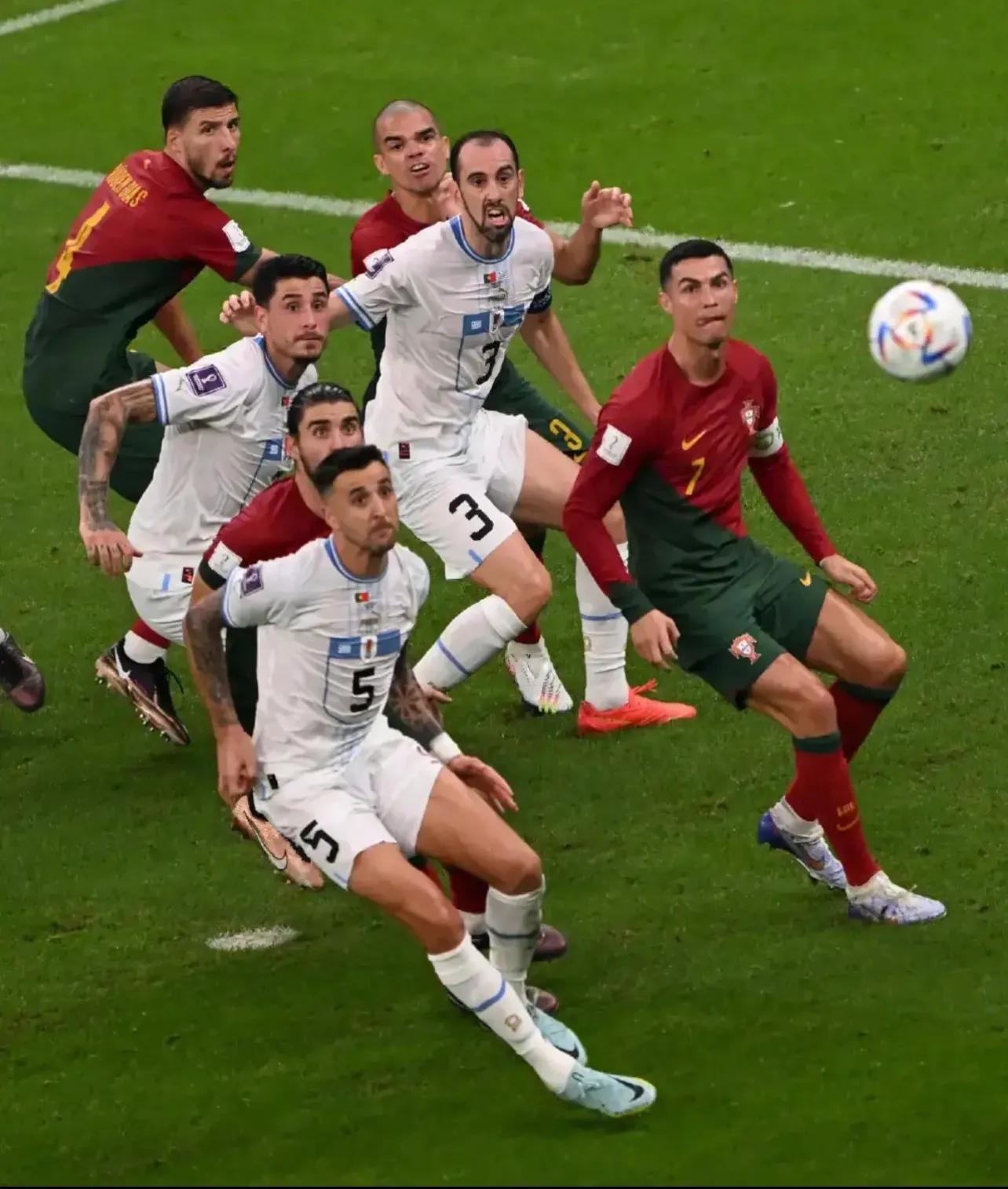 中国人到底喜欢篮球还是足球,中国人真的喜欢足球吗