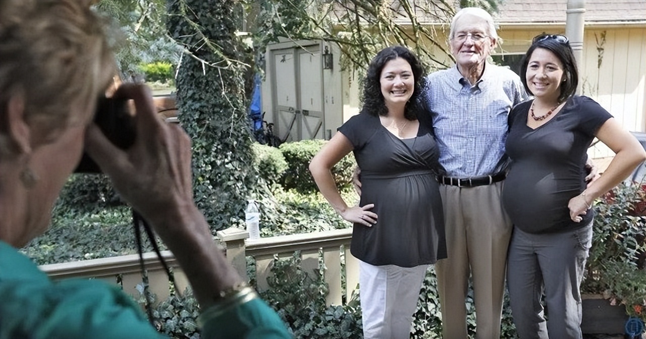 美国产妇水下分娩生下双胞胎,美国孕妇水下分娩双胞胎完整版