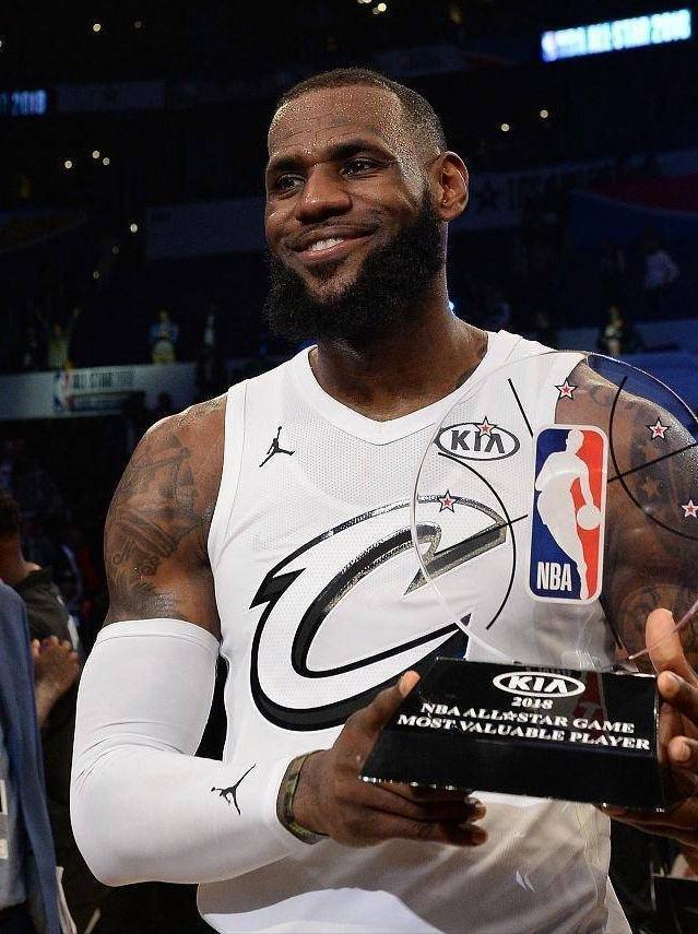 詹姆斯9次当选全明星票王,詹姆斯第十次当选全明星票王