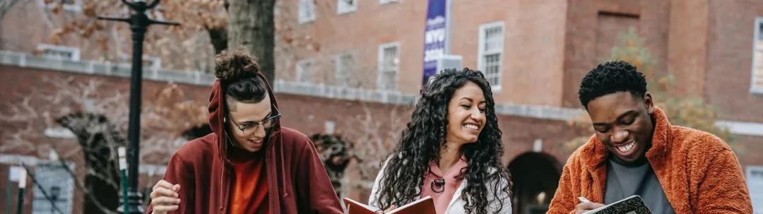 美国博士毕业可以申请eb1a吗,美国博士申请审核结束会有提示吗