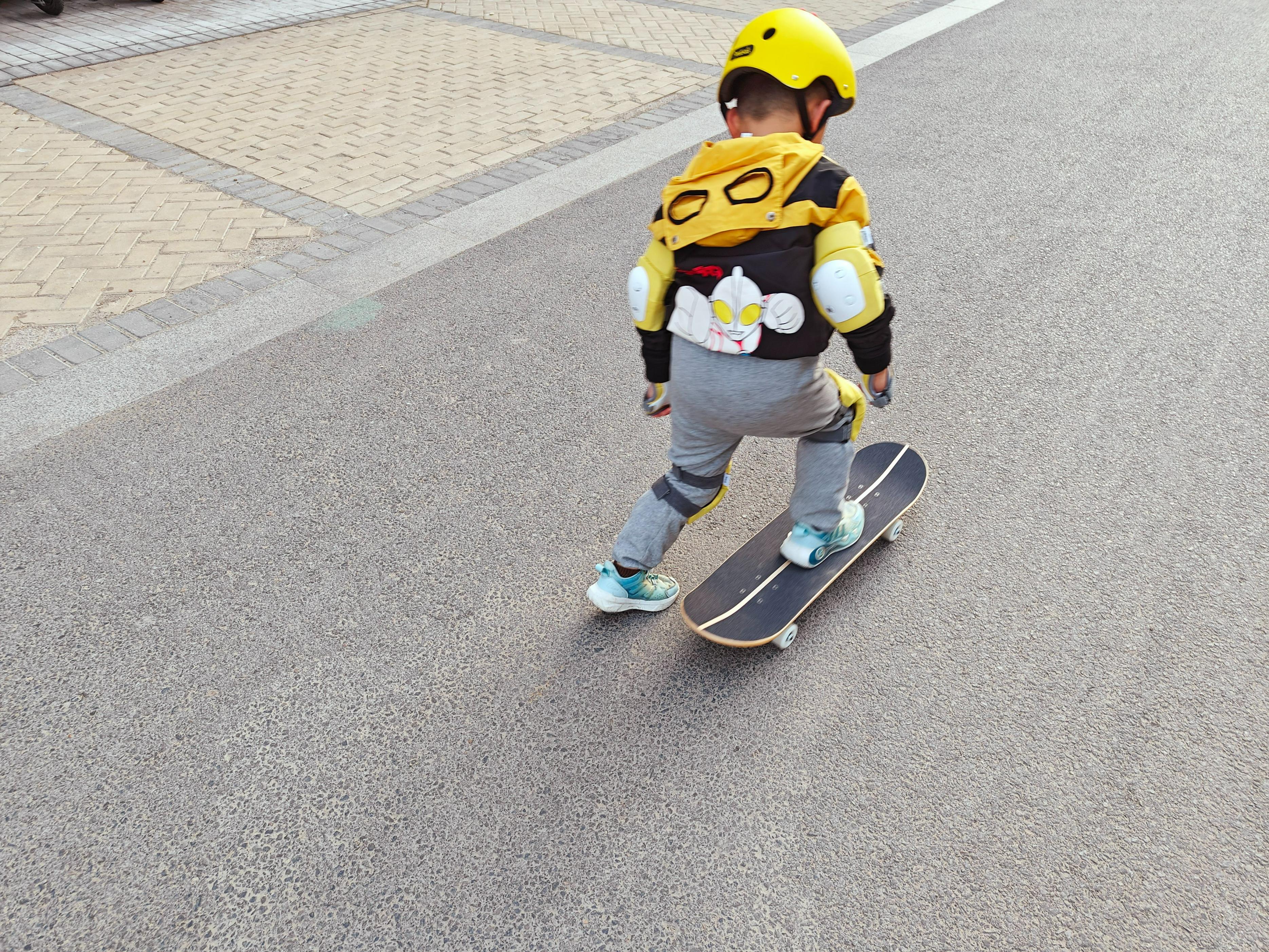 700元买滑板,电动滑板推荐700元