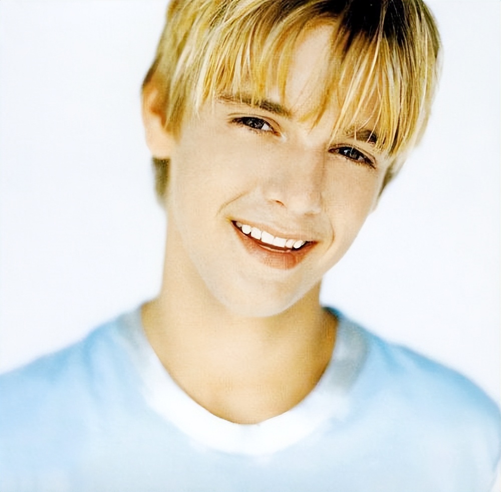 11月10日去世的人物,悲痛8天之内8位名人相继去世