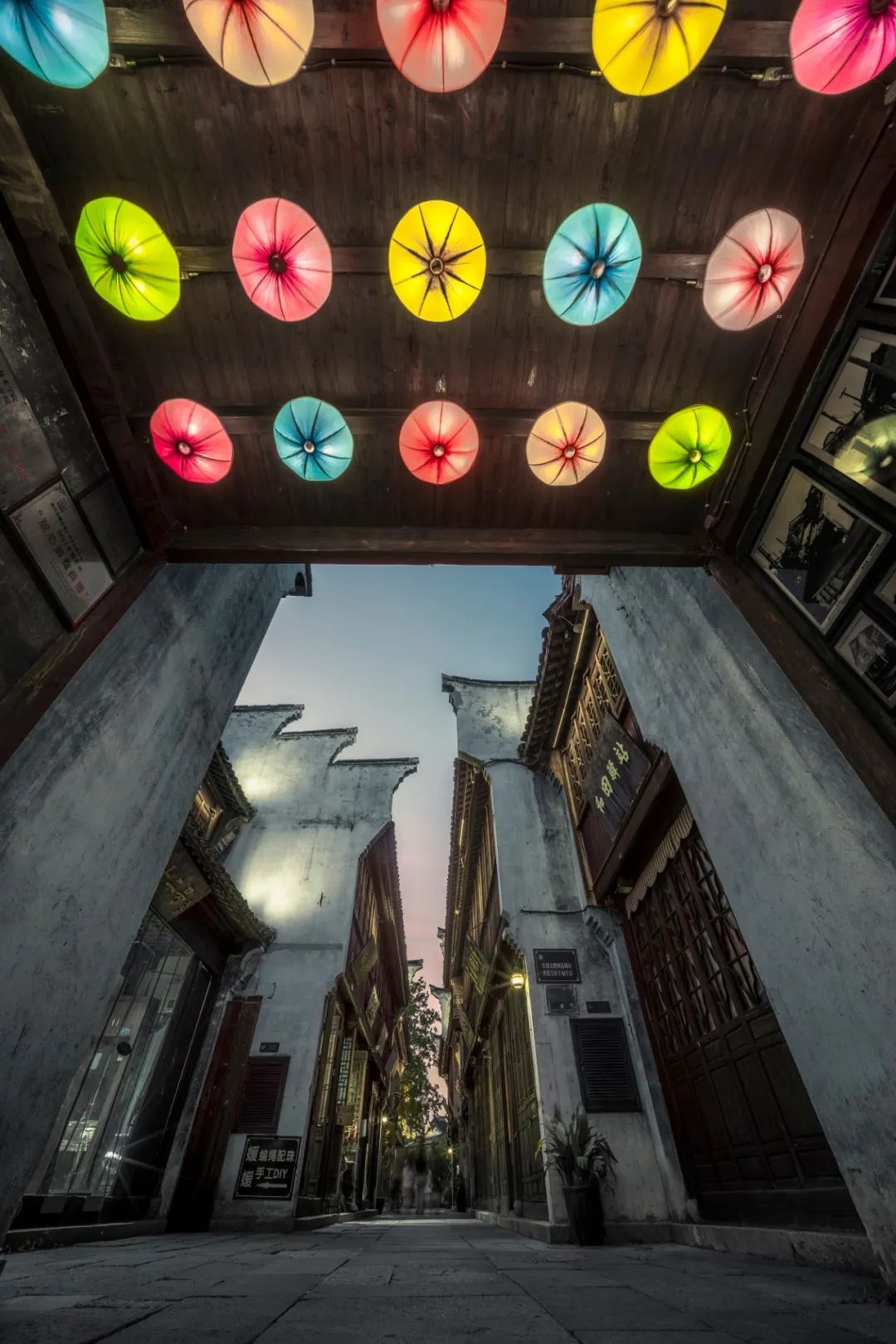 户外拍摄，当然要更“轻”一点——老蛙12-24mm