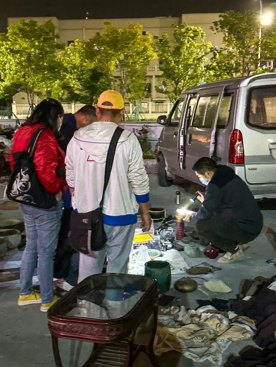 100元在潘家园古董市场捡漏,价值千万的古董交易