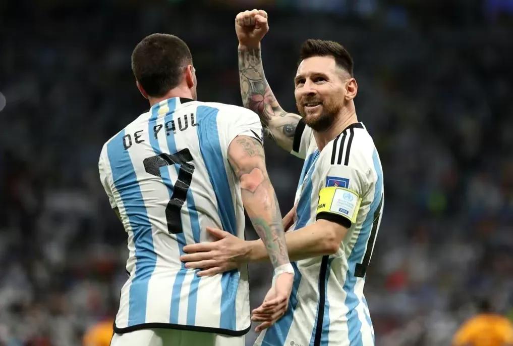 梅西世界杯决赛被犯规,阿根廷vs荷兰迪巴拉梅西