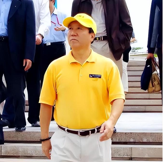 张晖耗费8亿建108米南海观音像,南海观音像创建者张晖