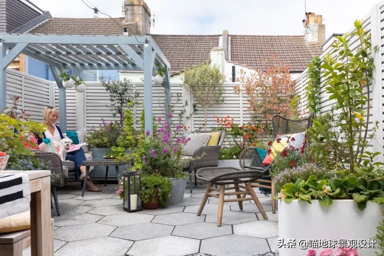 庭院围墙艺术格栅,不锈钢围墙大门格栅图片