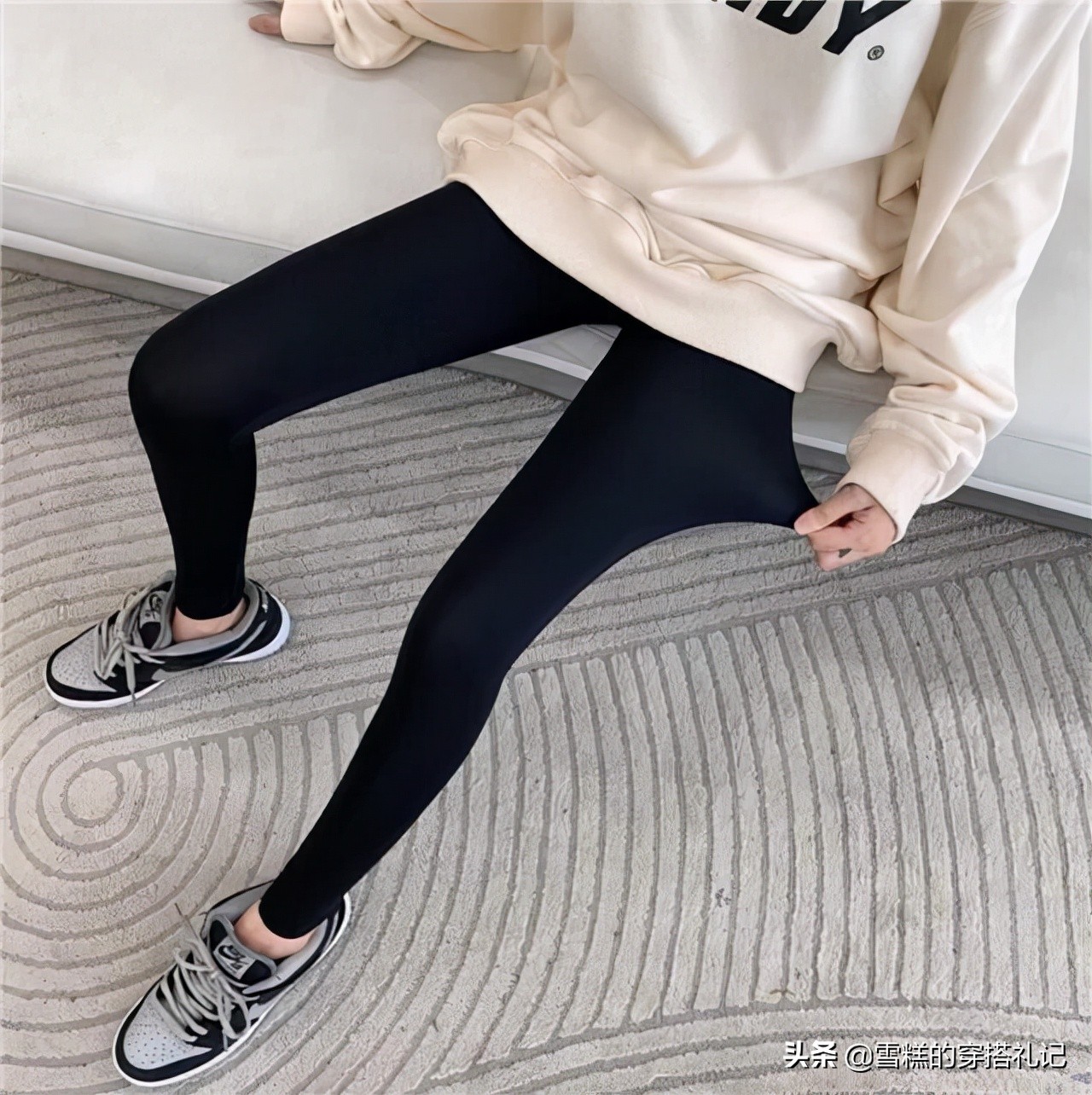 什么颜色的马丁靴百搭洋气,马丁靴豆腐裤绝美冬天就该这么穿