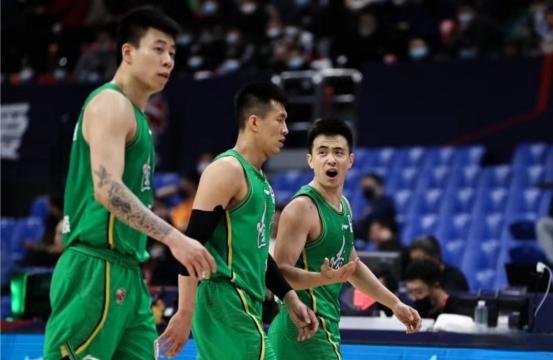 四年来辽宁男篮夺冠历程,辽宁队夺冠四年一轮回