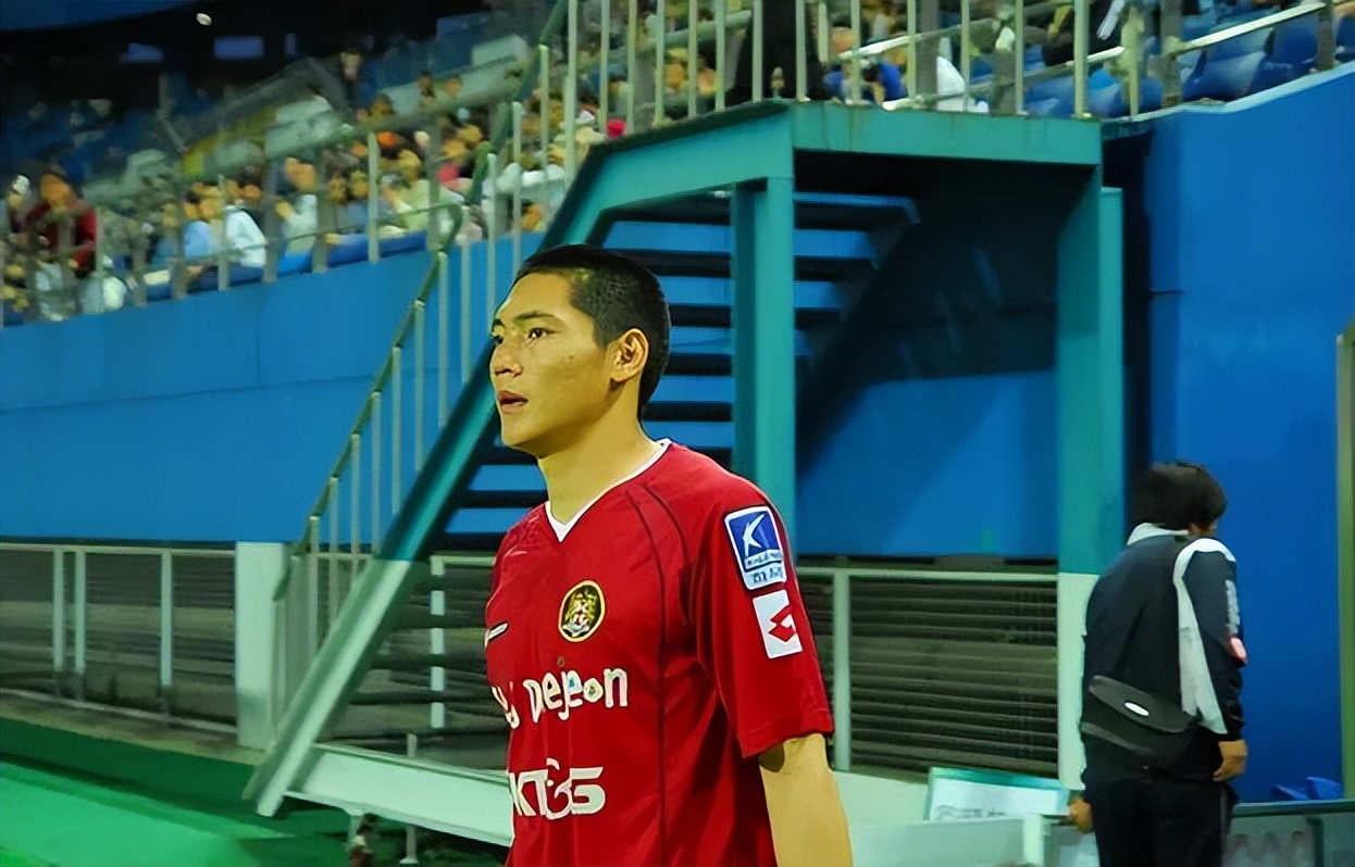 成都蓉城金亨镒,金亨镒韩国足球运动员