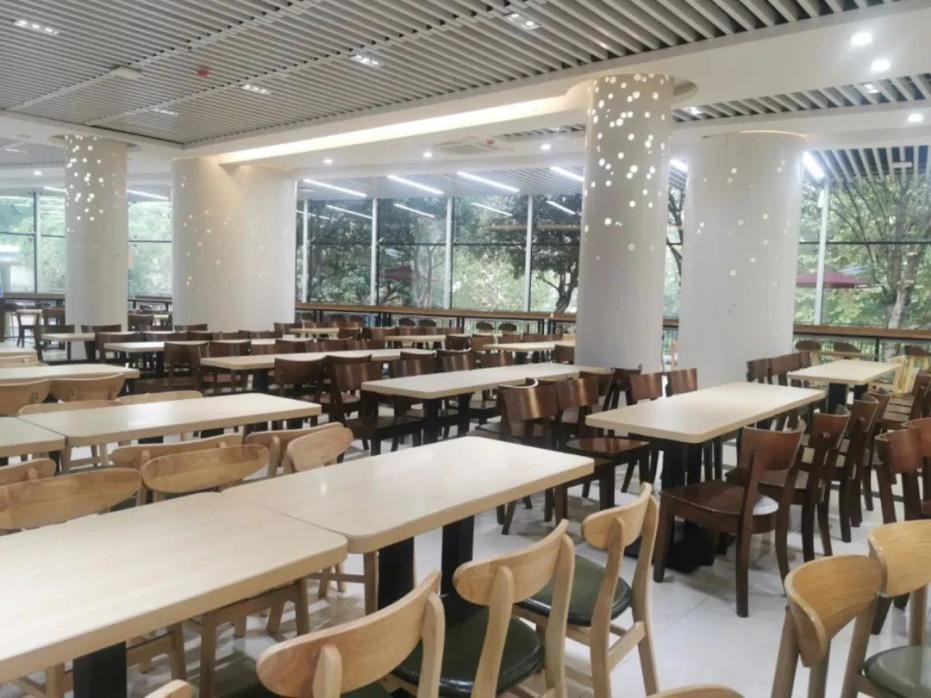 江湖风云起，群英临天下！看百卅武大，横刀立马，仗剑天涯！