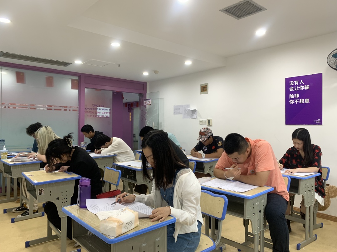 高考心态受他人影响怎么办,快高考了总是被别人影响该怎么办