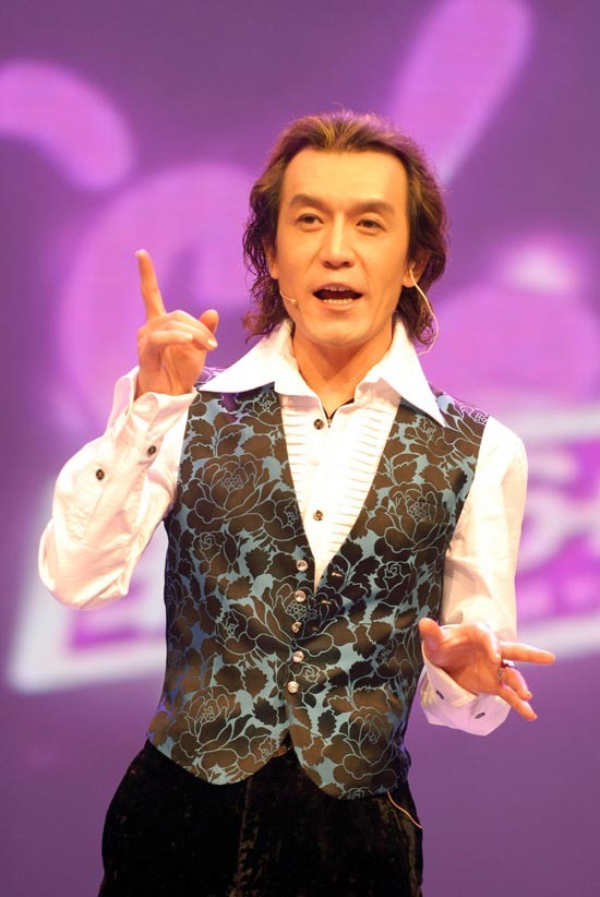 李咏离世4年，再看哈文的状况，才明白嫁给李咏是最好的选择