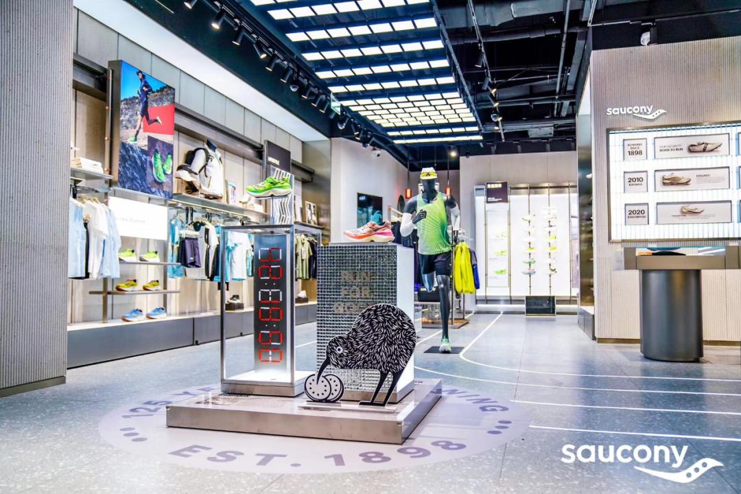 “跑鞋中的头等舱”扎根中国