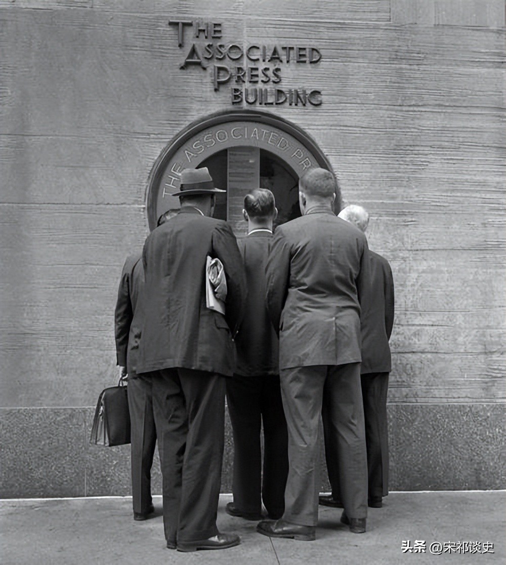 好莱坞经典电影雨中曲,好莱坞传世经典《雨中曲》