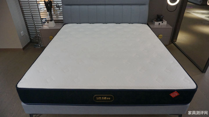 芝华仕的软床排骨架为啥这么稀疏,小户型芝华仕软床实物效果图