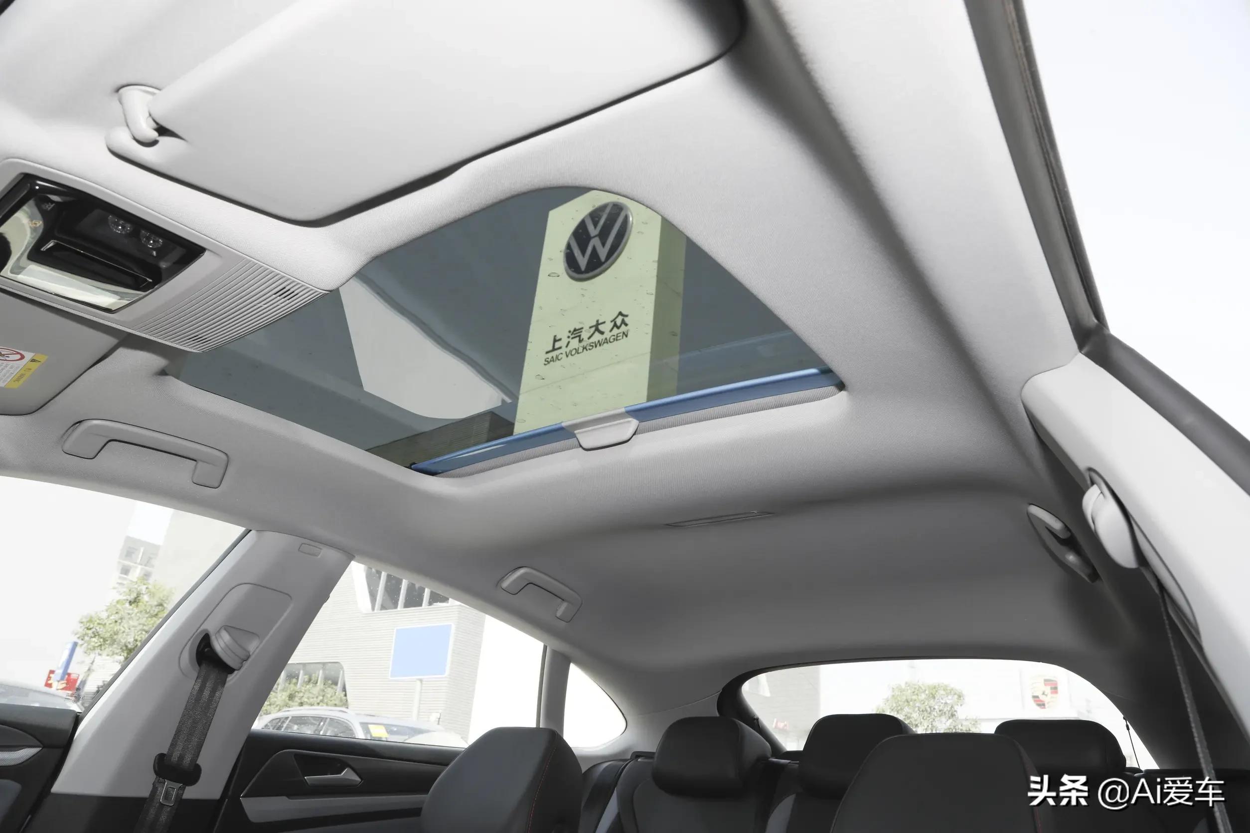 大众凌渡轿跑2022新款落地价,a级最美轿车大众凌渡