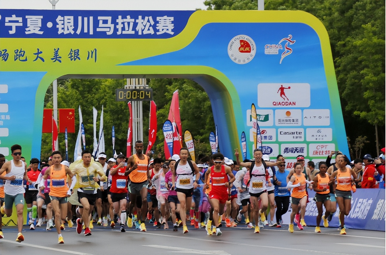 银川马拉松运动员名单,银川半程马拉松最后一名