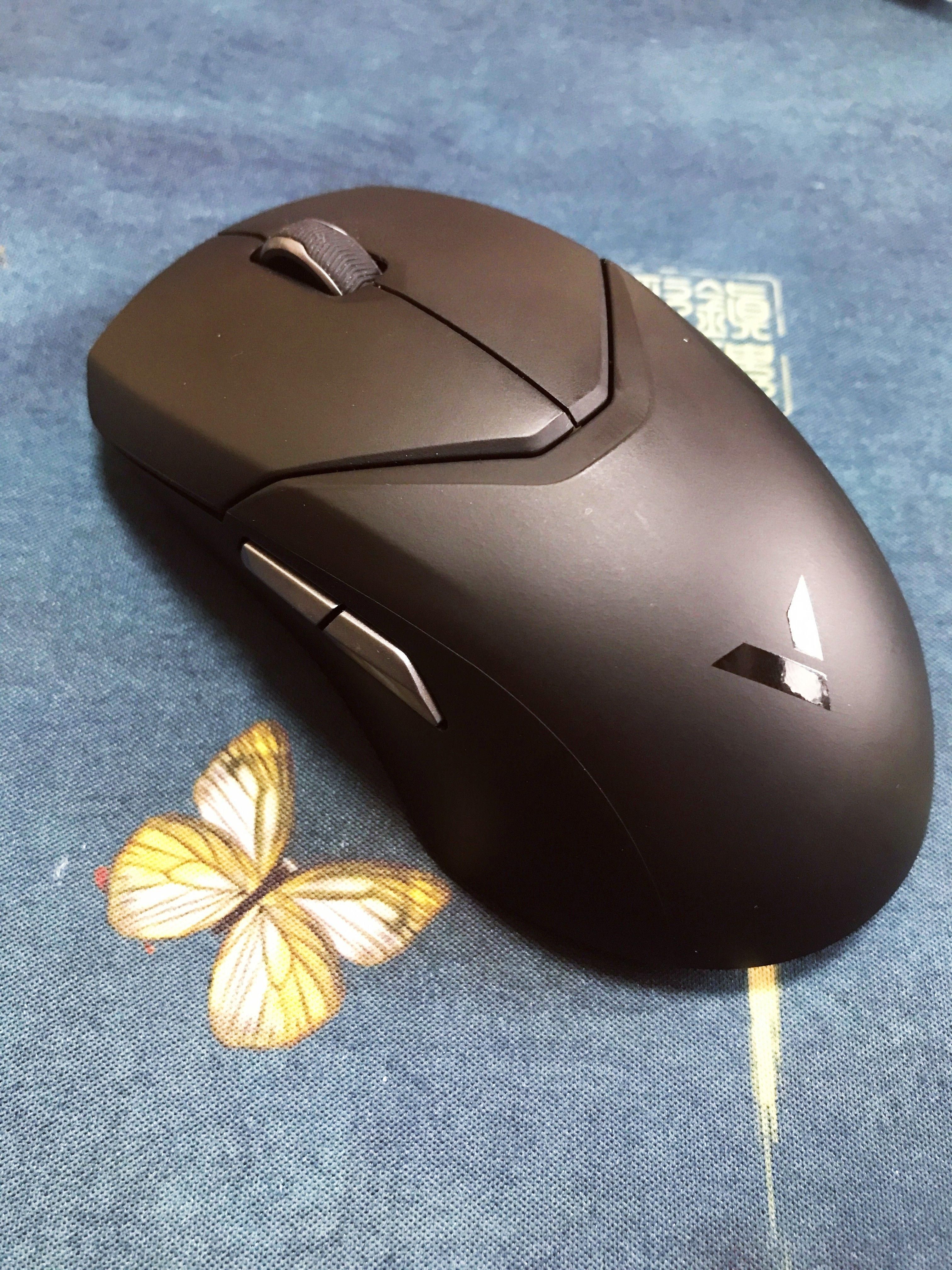 好用的无线鼠标可以考虑雷柏vt950,雷柏vt9鼠标