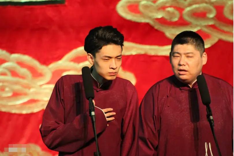 德云社张云雷岳云鹏秦霄贤孟鹤堂,岳云鹏秦霄贤同台说相声