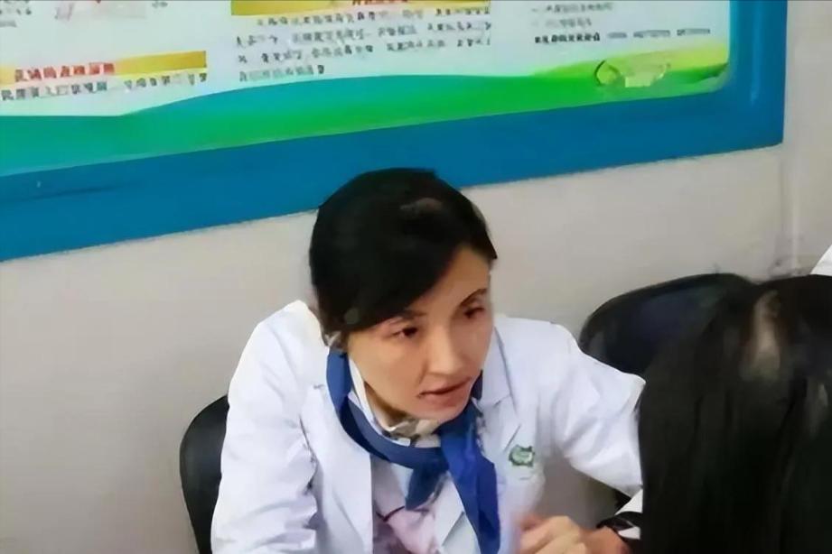 “最美院长”:避孕套按箱买，套不离身私生活糜烂，下场如何？