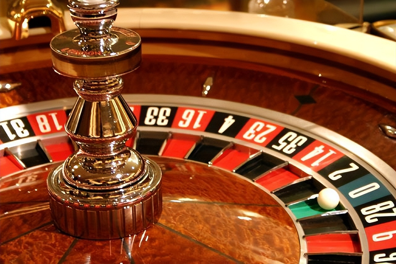 唯一合法的“赌博”，日本弹球机柏青哥，让数百万日本人倾家荡产