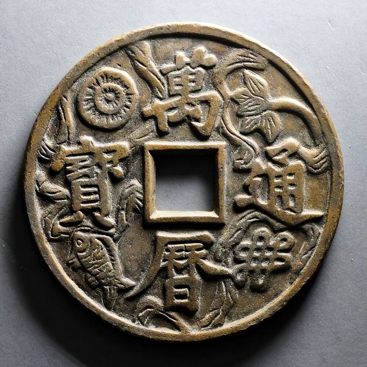 搬家三不扔是哪三样东西视频,搬家三不扔指的是什么